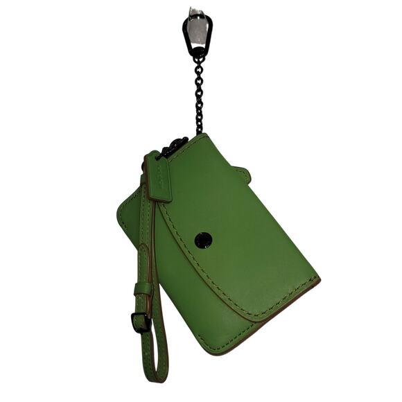 Coach Handbags - Coach Clutch Glovetanned Leather - Pistacchio